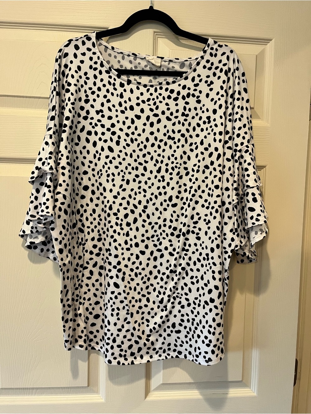 Black and White Dalmatian Spot Ruffle Sleeve Tunic
